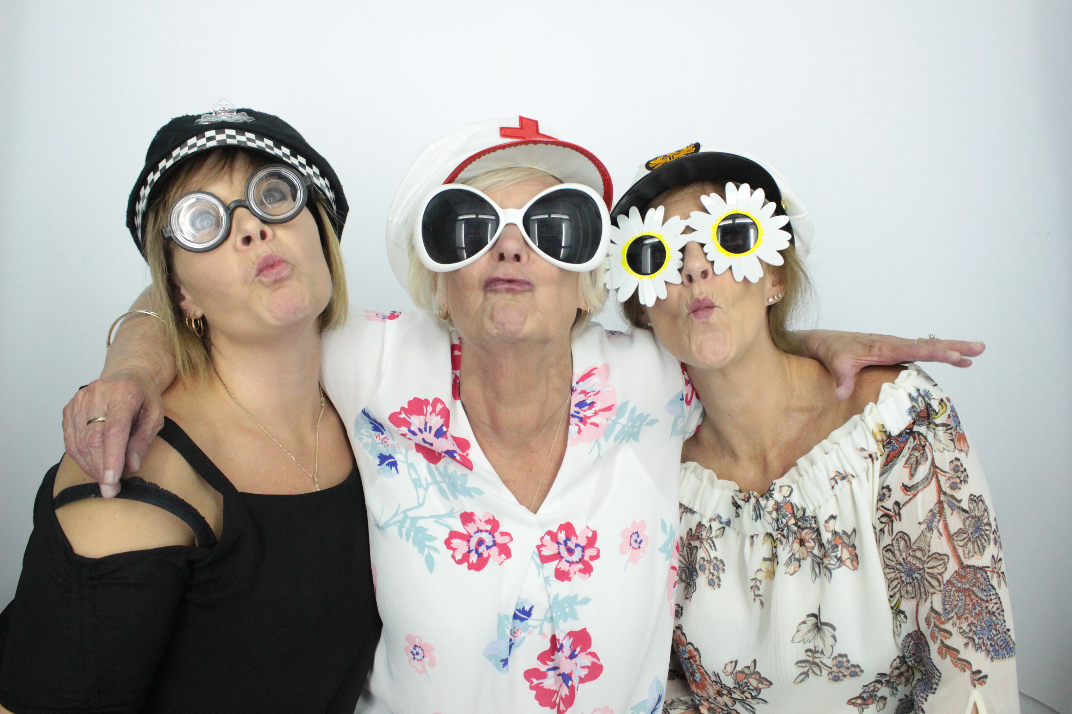 Martin & Colleen’s Joint 50th | View more photos from the event at gallery.myphotoboothexperience.co.uk/u/MyPhotoBoothExperienceLtd/Martin-Colleen’s-Joint-50th